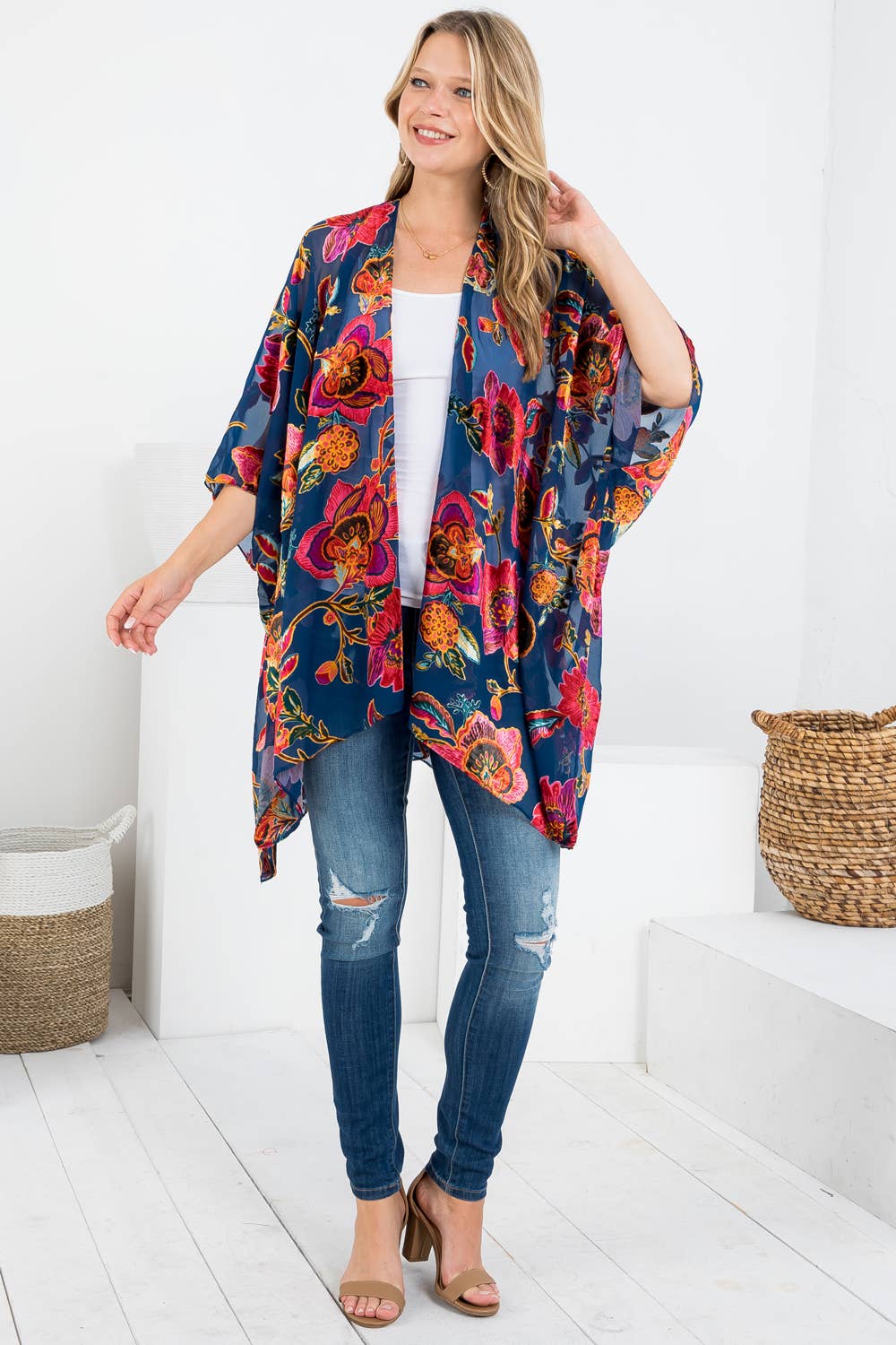 Vintage Floral Print Velvet Kimono