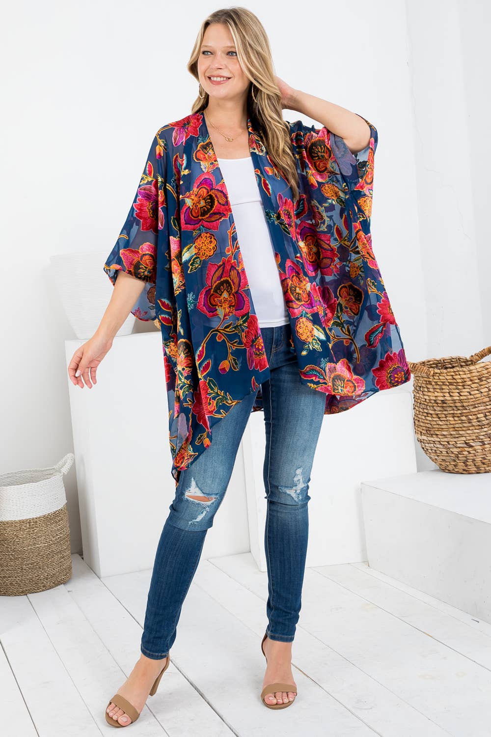 Vintage Floral Print Velvet Kimono