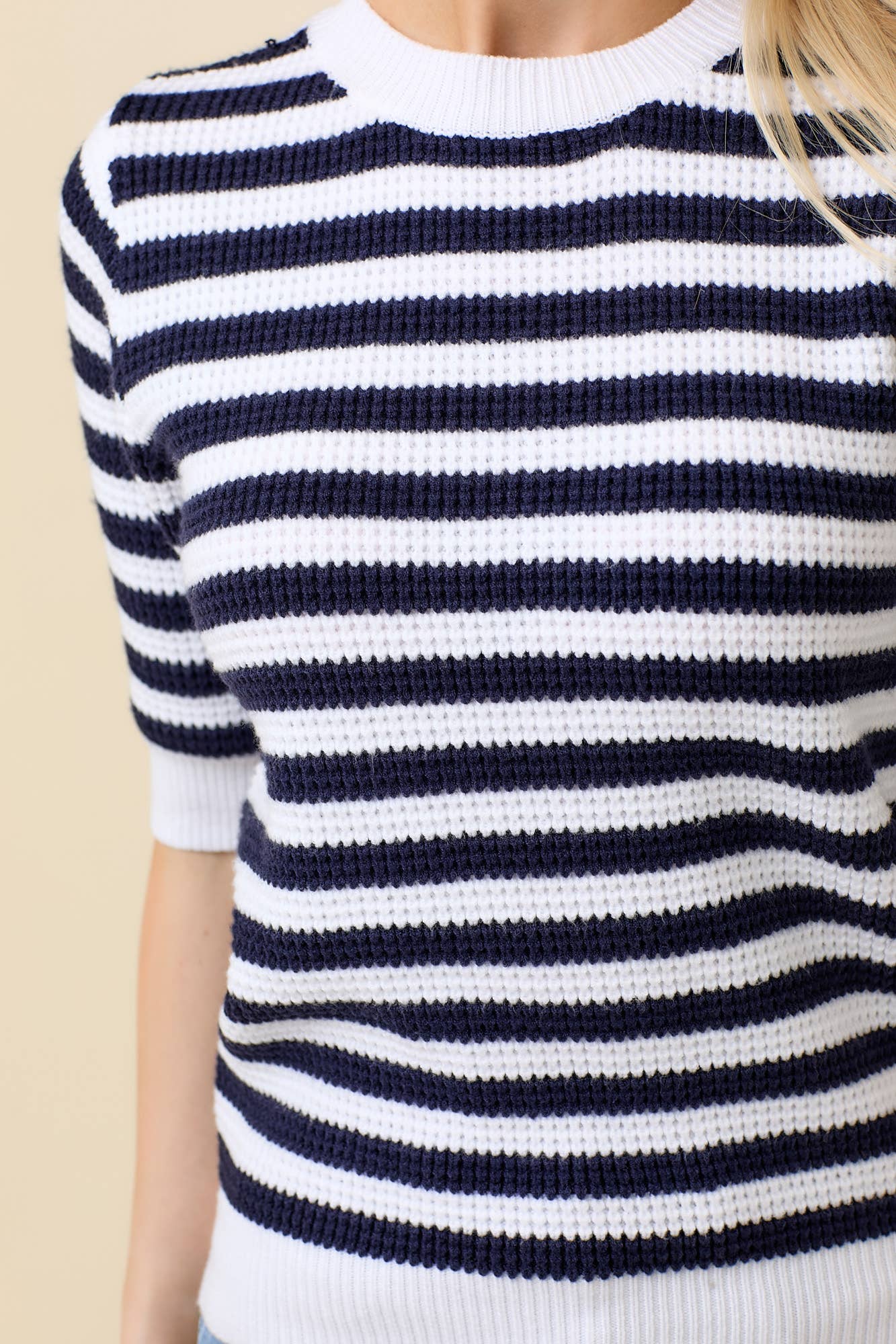 Short Sleeve Sweater Knit Stripe Top: WHITE/NAVY