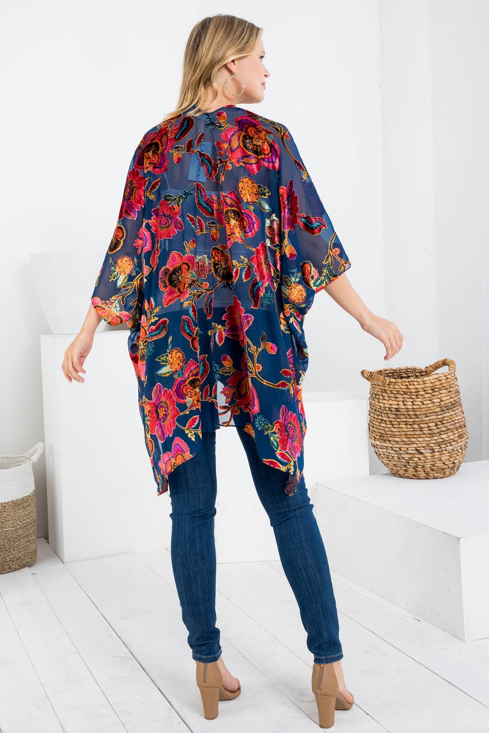 Vintage Floral Print Velvet Kimono