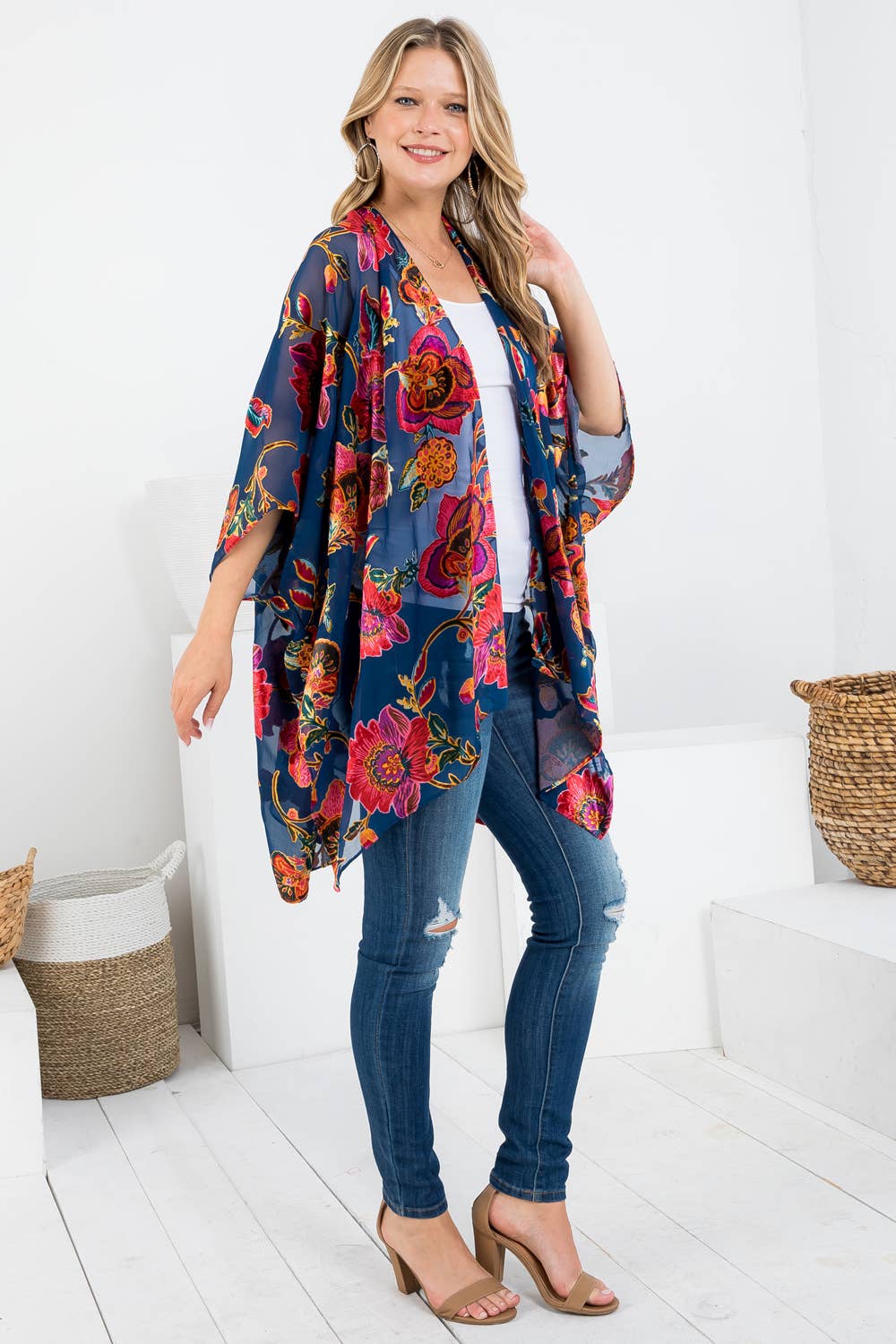 Vintage Floral Print Velvet Kimono